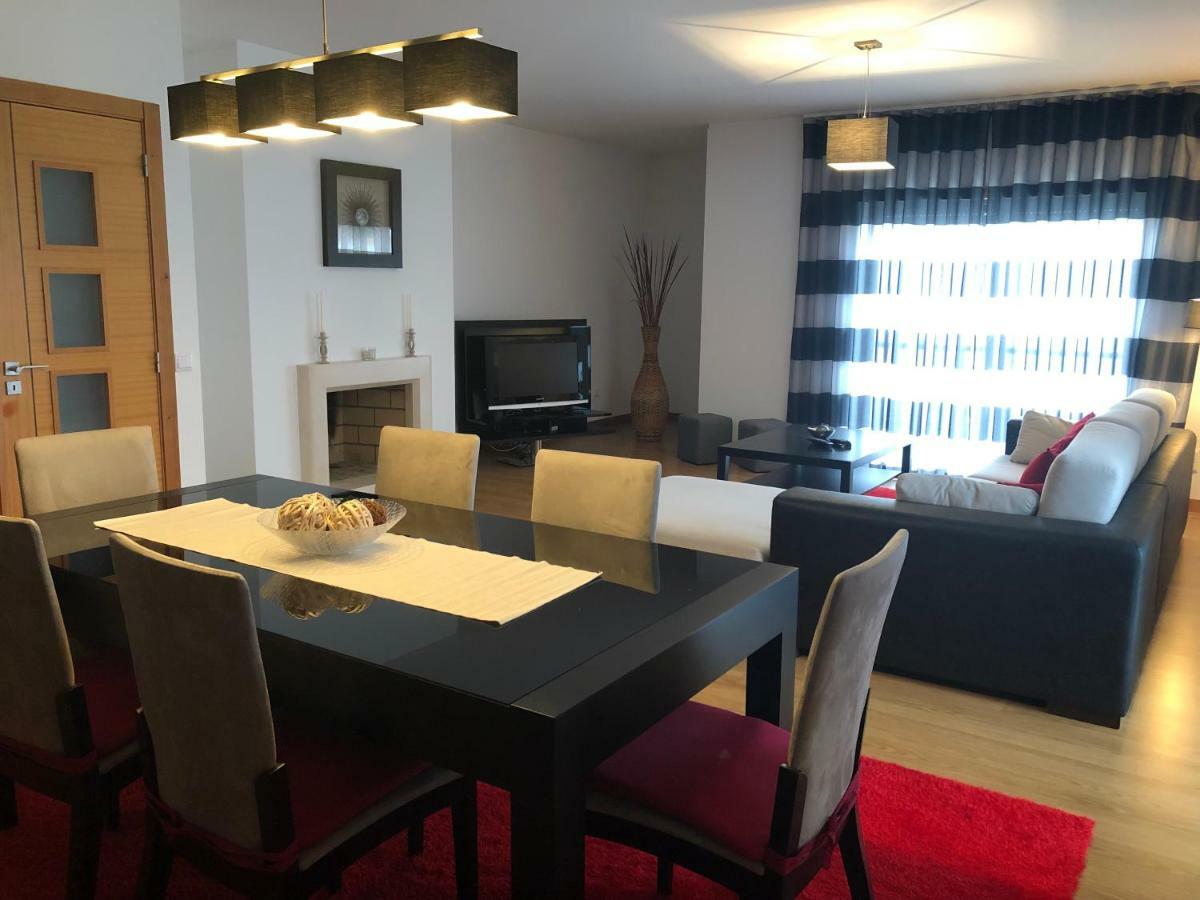Relax & Sea View Apartment Nazare Bagian luar foto